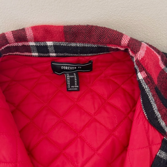 Red jacket - Picture 3 of 4